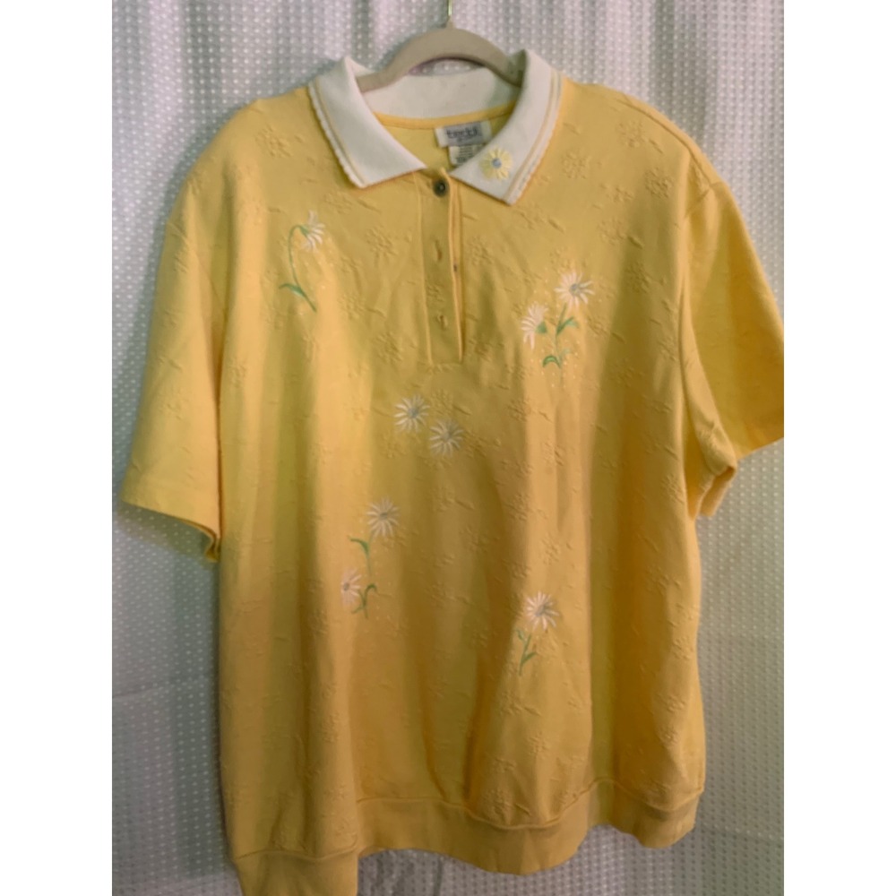 Teddi Yellow Floral Matelasse Daisy Embroidered Polo Shirt Womens Plus Size 3X